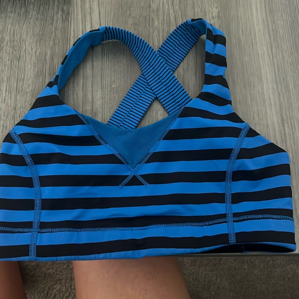 Lulu lemon sports bra